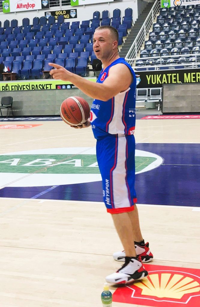 Denizlili Basketbolcu, 2 Ayrı Atış Denemesinde Guinness Rekoru Kırdı...