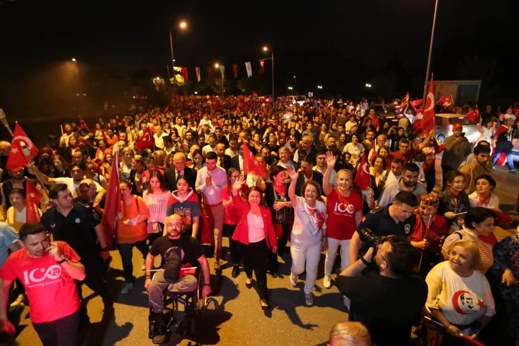 Merkezefendi Belediyesi’nin 100. Yıl Etkinlikleri, Binlerce İnsanın Katılımıyla Taçlandı…