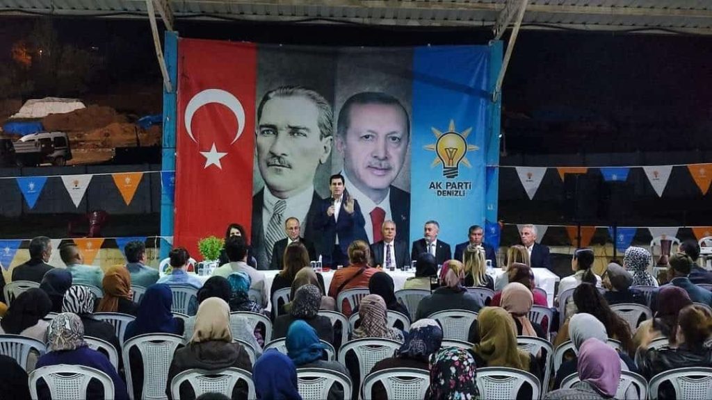 Denizli AK Parti İl Başkanı Güngör, Mahalle Toplantılarını Sürdürüyor...