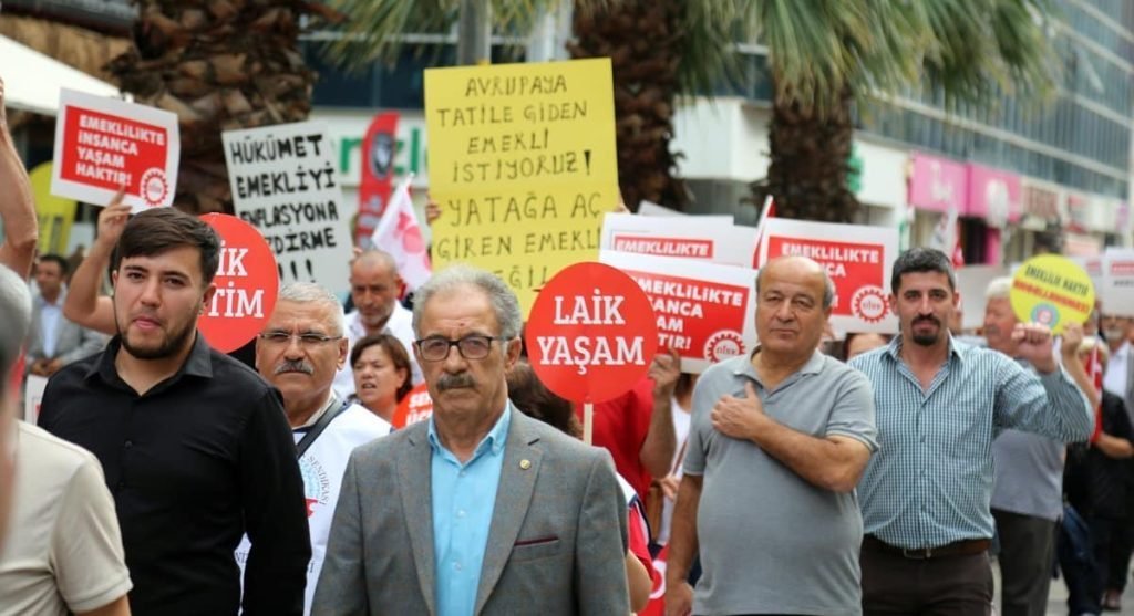 Pamukkale CHP İlçe Başkanı Coşkun: Sarayı Yaşatmak İçin Emekliyi Öldürüyorlar...