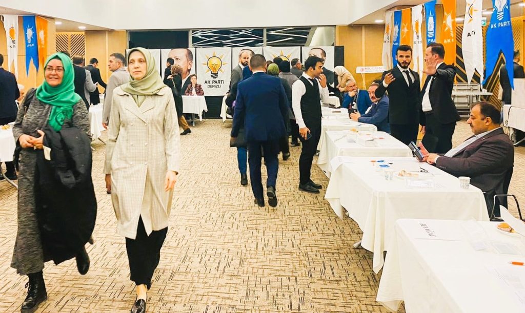 AK Parti Denizli, Başkanlık İçin Temayül Yoklaması Gerçekleştirdi...