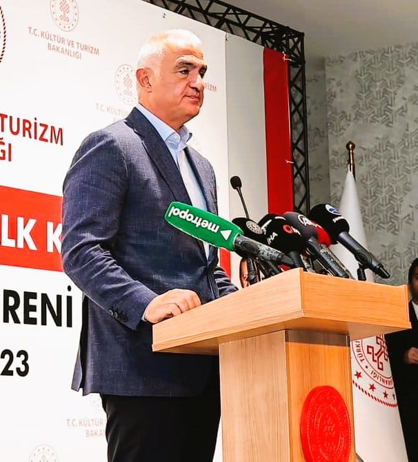 Denizli 100. Yıl İl Halk Kütüphanesi'ni Bakan Ersoy Hizmete Açtı...