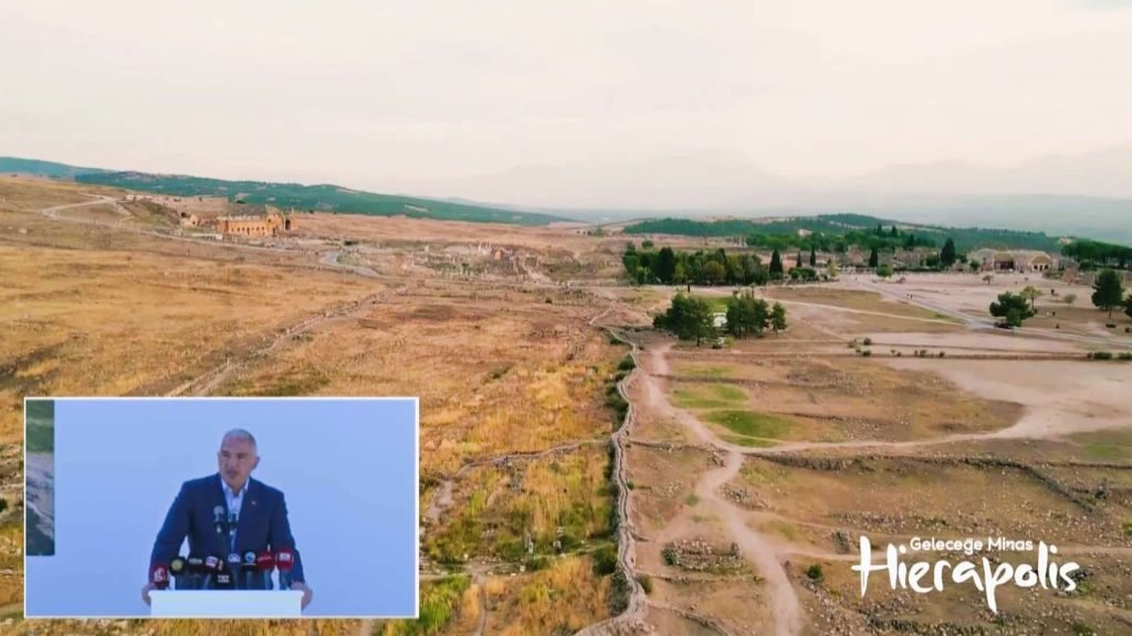 Bakan Ersoy Müjdeyi Verdi: Hierapolis'in 2 Yıl İçerisinde Yüzde 45'ini Ortaya Çıkaracağız...