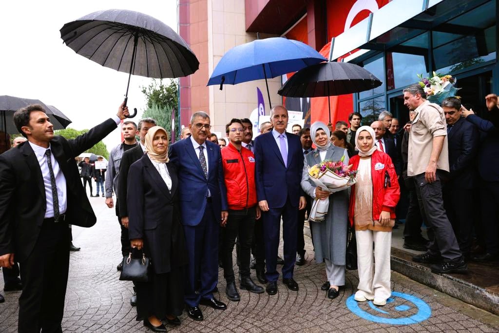 PAÜ Fakülte Sekreterliğine Yükseltilince, Hizmette Sınır Tanımadı…