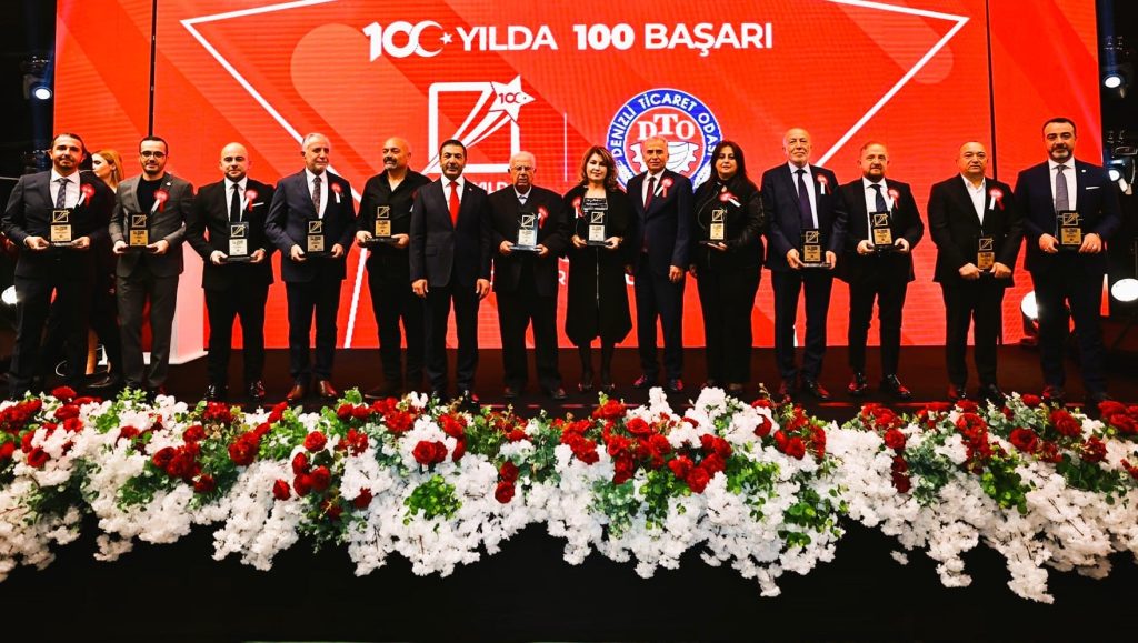 DTO, 100. Yılda 100 Başarı Ödül Töreni ile Üyelerine Unutulmaz Bir Mutluluk Yaşattı...