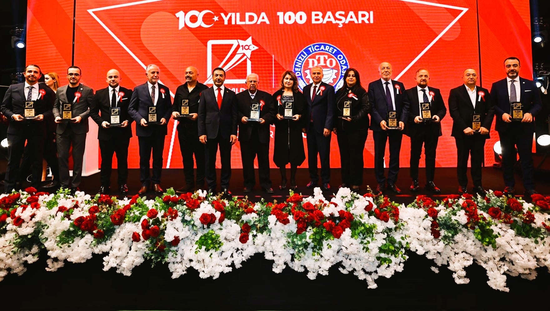 DTO, 100. Yılda 100 Başarı Ödül Töreni ile Üyelerine Unutulmaz Bir Mutluluk Yaşattı…