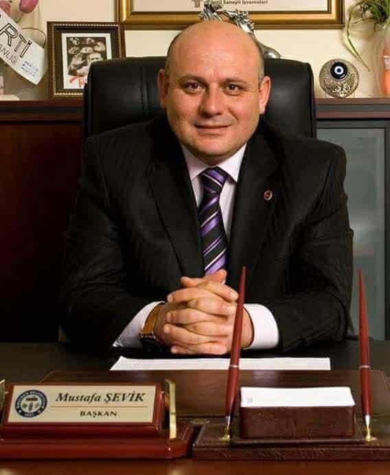 Buldan Belediye Başkanı Şevik'in Afişlerine Çirkin Saldırı...