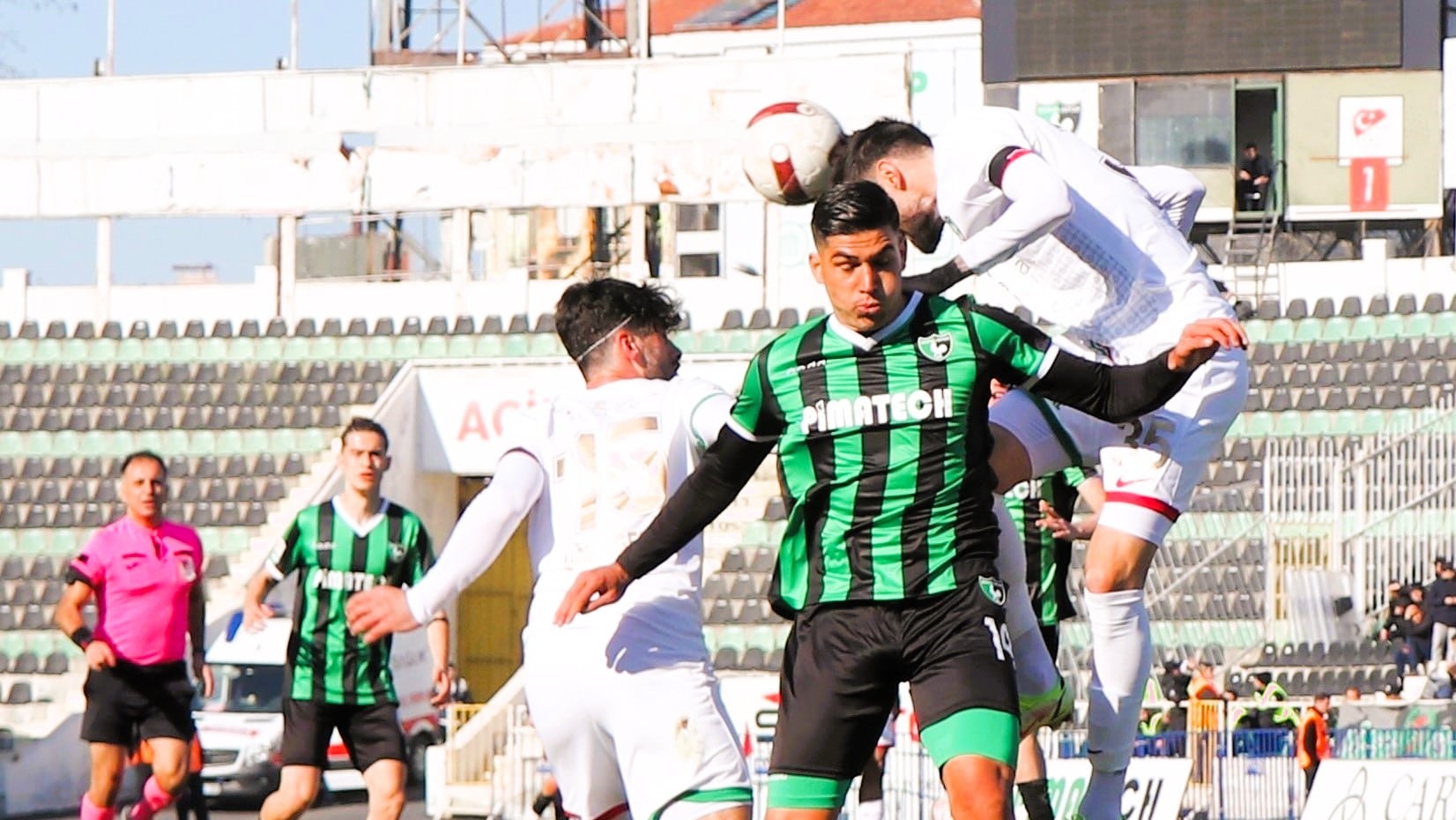 Horozlar, Kendi Evinde Amedspor’la Yenişemedi: 1- 1