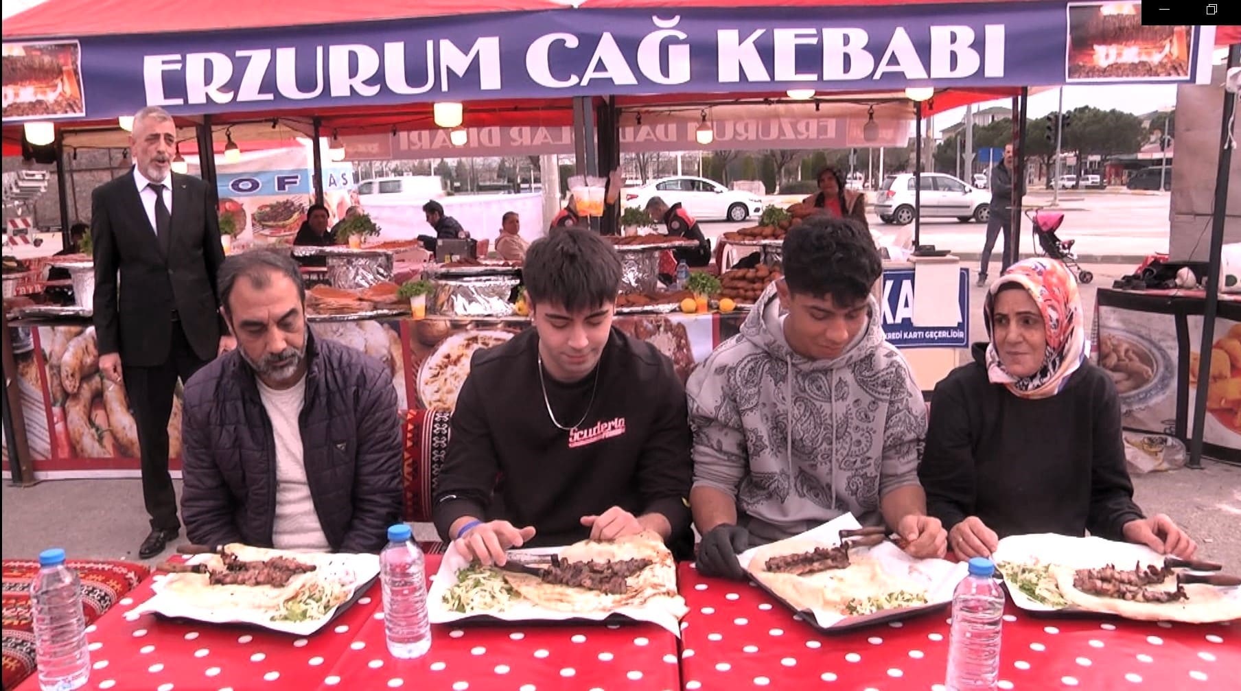 Erzurum’un Cağ Kebabına, Denizlililer Büyük İlgi Gösteriyor…