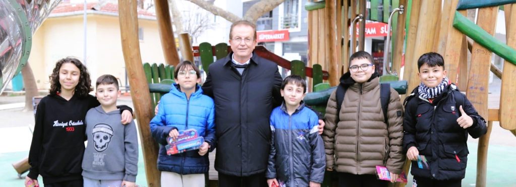 Halil Pekdemir Vatandaşların Dertlerini Dinliyor, STK’lara Projelerini Anlatıyor…