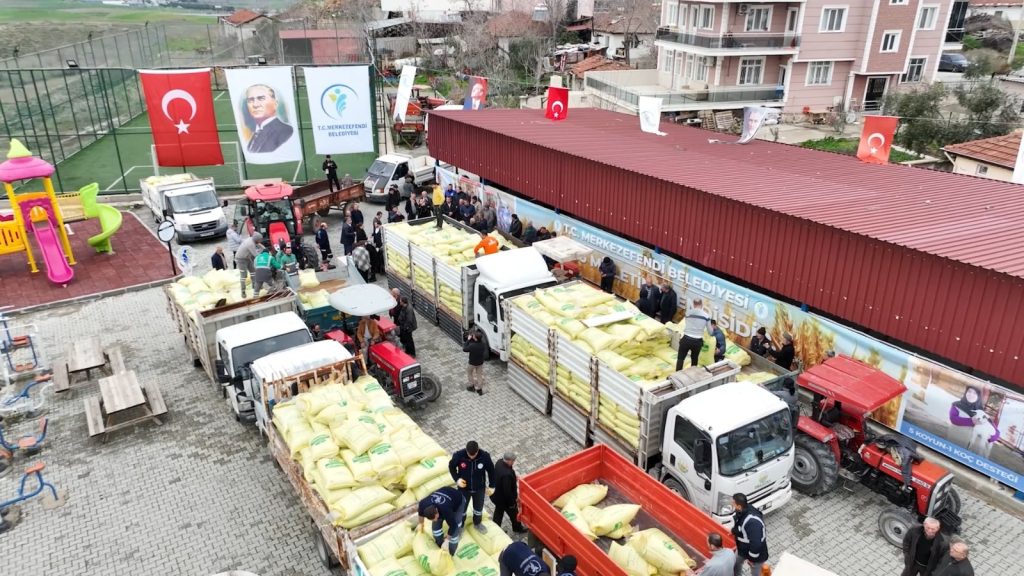 Merkezefendi Belediyesi'nin 100 Ton Gübre Desteği Çiftçileri Sevindirdi...