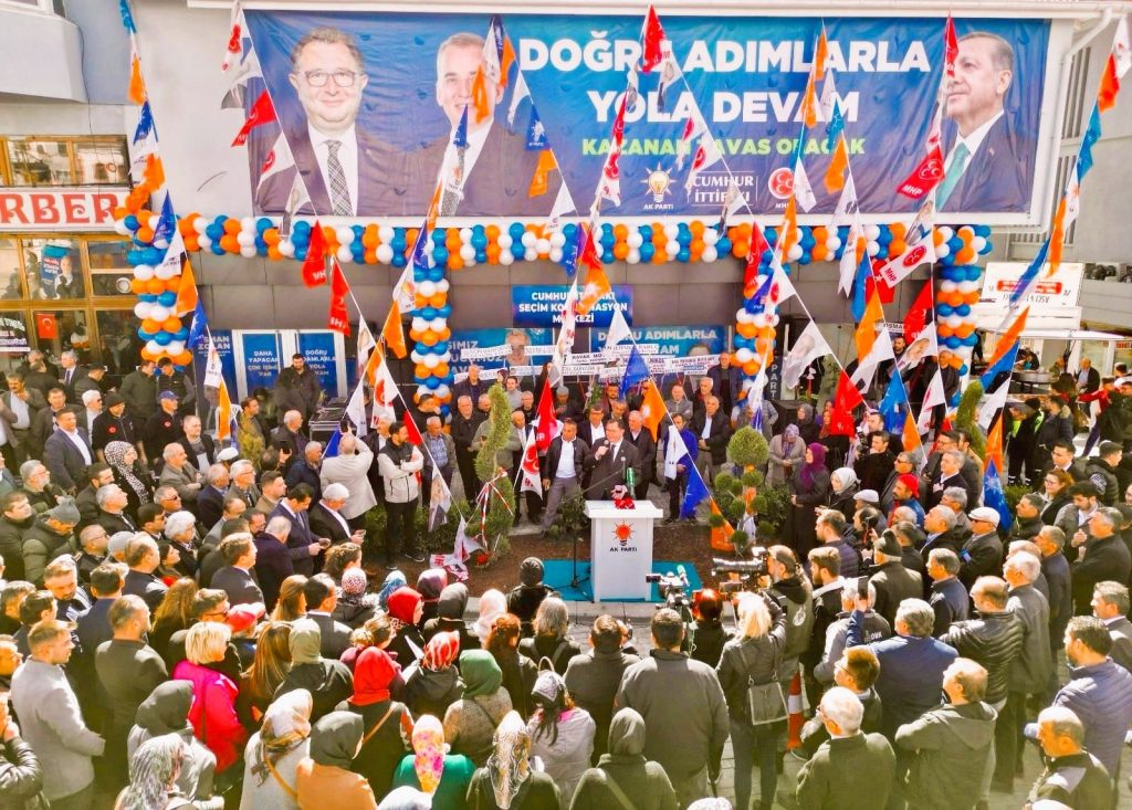 Başkan İnamlık'ın SKM Acılışı, Miting Havasına Dönüştü...