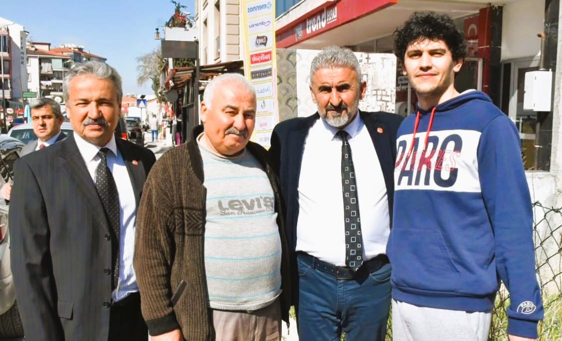 İYİ Parti Pamukkale Adayı Berberoğlu: Yıllardır Bu Mahalleye Uğrayan Olmamış…