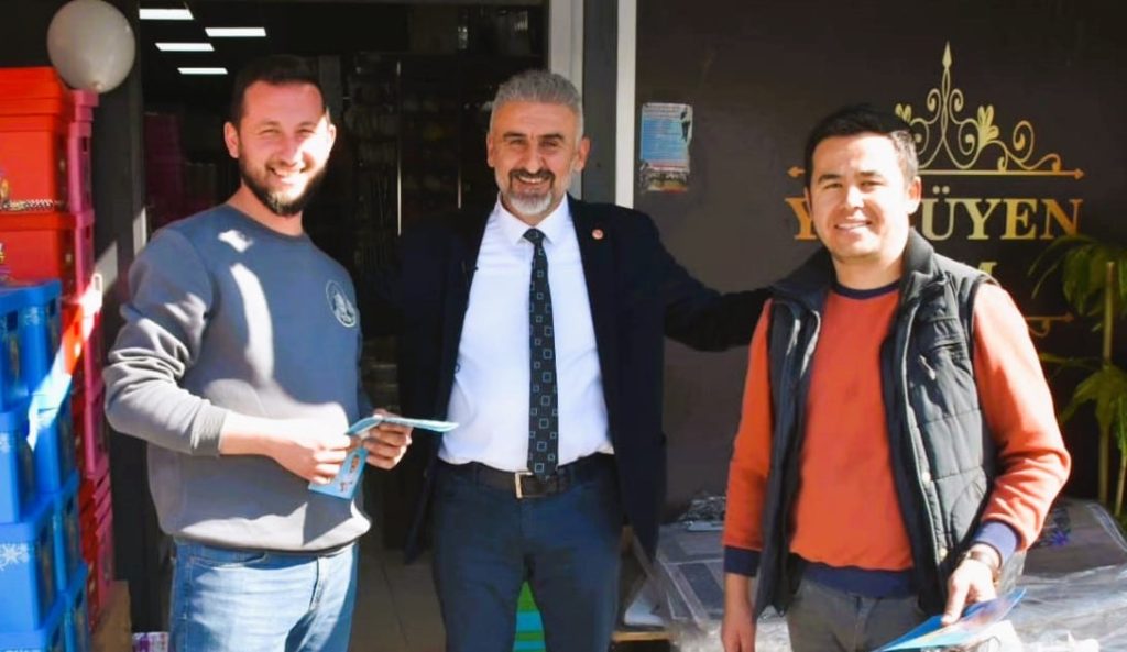 İYİ Parti Pamukkale Adayı Berberoğlu: Yıllardır Bu Mahalleye Uğrayan Olmamış…