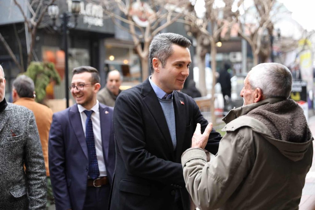 Başkan Adayı Ekrem Başer’in Balık Hali Projesine Vatandaşlardan Tam Not…