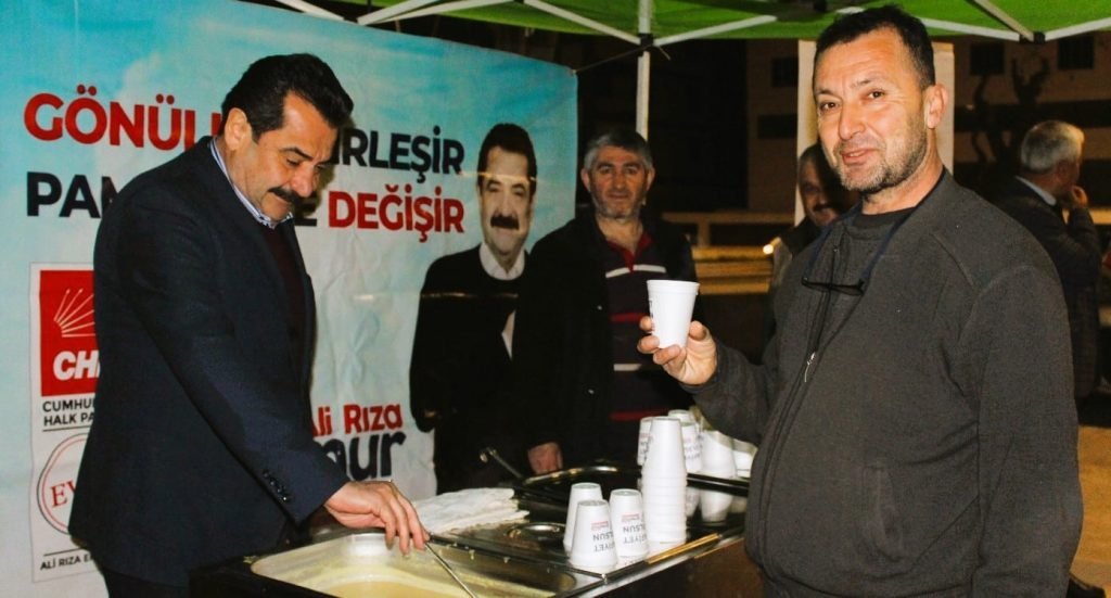 Ertemur Bir Projesini Daha Hayata Geçirdi: İşçilere Çorba Dağıttı…