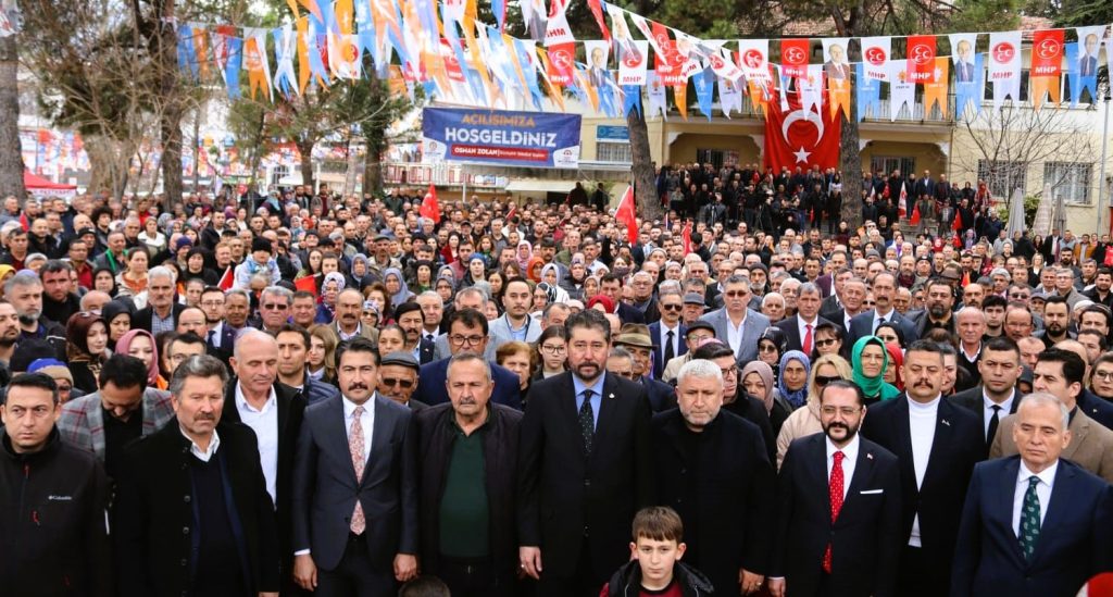 Fethi Akcan’ın SKM Açılışı, Binlerce Kişinin Katılımıyla Adeta Mitinge Dönüştü…