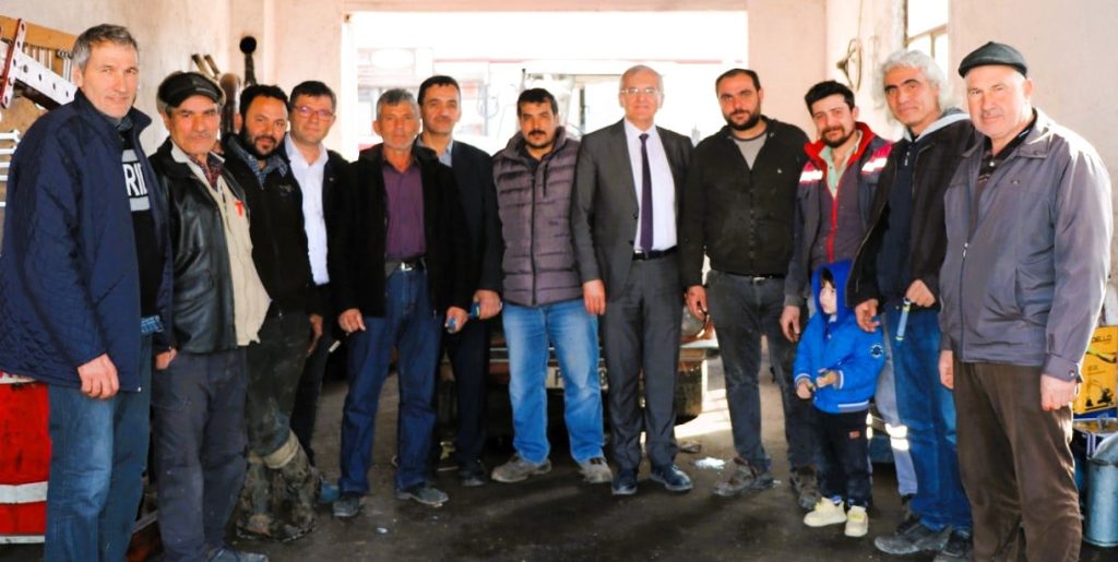Başkan Adayı Altuğ, Kelekçi Mahallesinde Vatandaşlarla Buluştu...