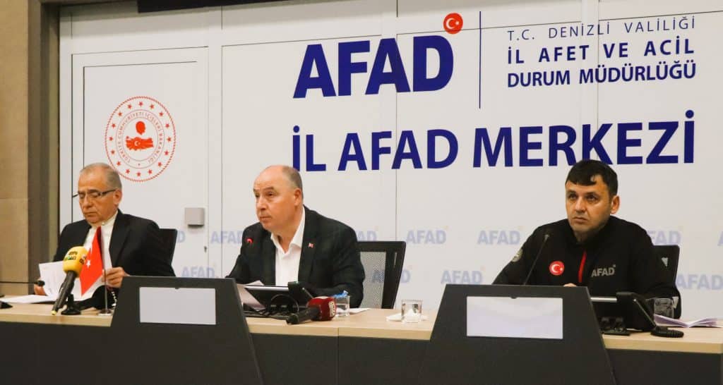 Vali Coşkun: Denizli Her şeyiyle Depremzede Vatandaşlarımızın Yanında Oldu...