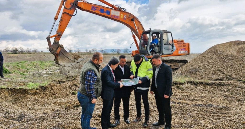 Başkan Akcan, Çal’a Yapılacak Olan 3 Arıtma Arıtma Tesisinin Müjdesini Verdi…