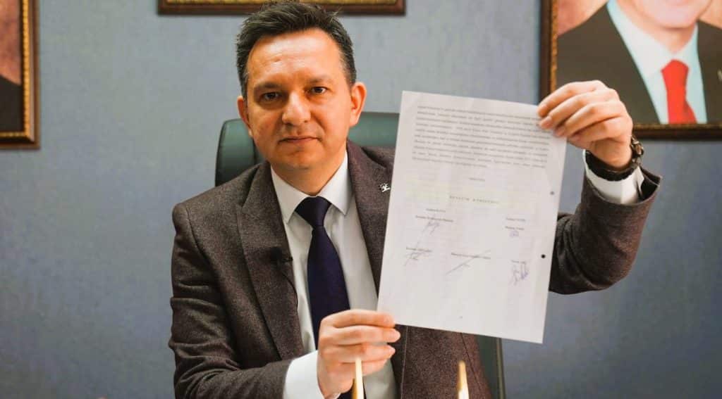Ak Parti, iddialarını belgeleri ile kanıtladı: Merkezefendi Belediyesi batık durumda...