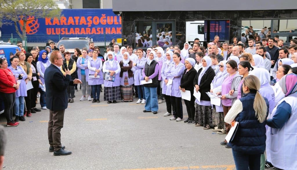 Cumhur İttifakı Adayları Pekdemir Ve Başer’den Miting Tadında Fabrika Ziyaretleri…