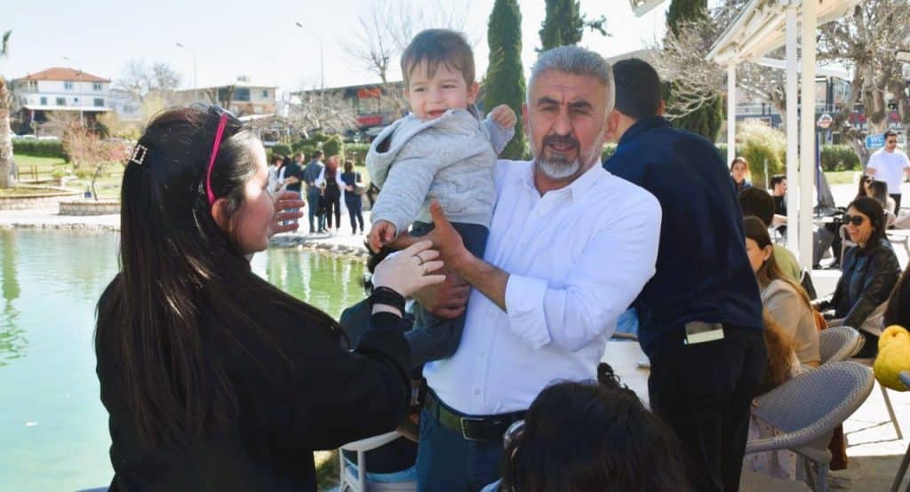 Pamukkale Belediyesi Başkan Adayı Türkay Berberoğlu: Biri Geç, İkiyi Seç…
