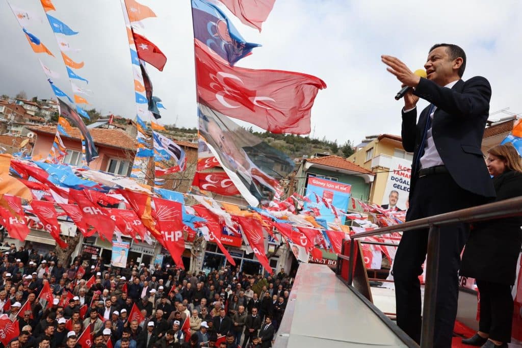 CHP Denizli Adayı Çavuşoğlu’ndan Güney İlçesi’nde Görkemli Miting...