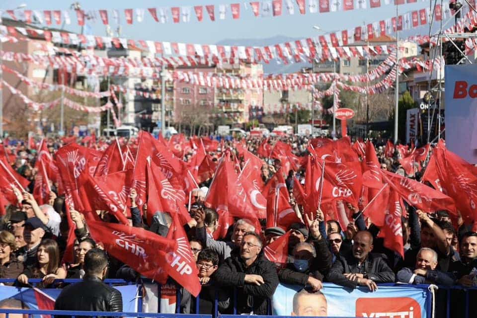 CHP Genel Başkanı Özel, Denizli'de Coşkulu Bir Kalabalığa Seslendi…