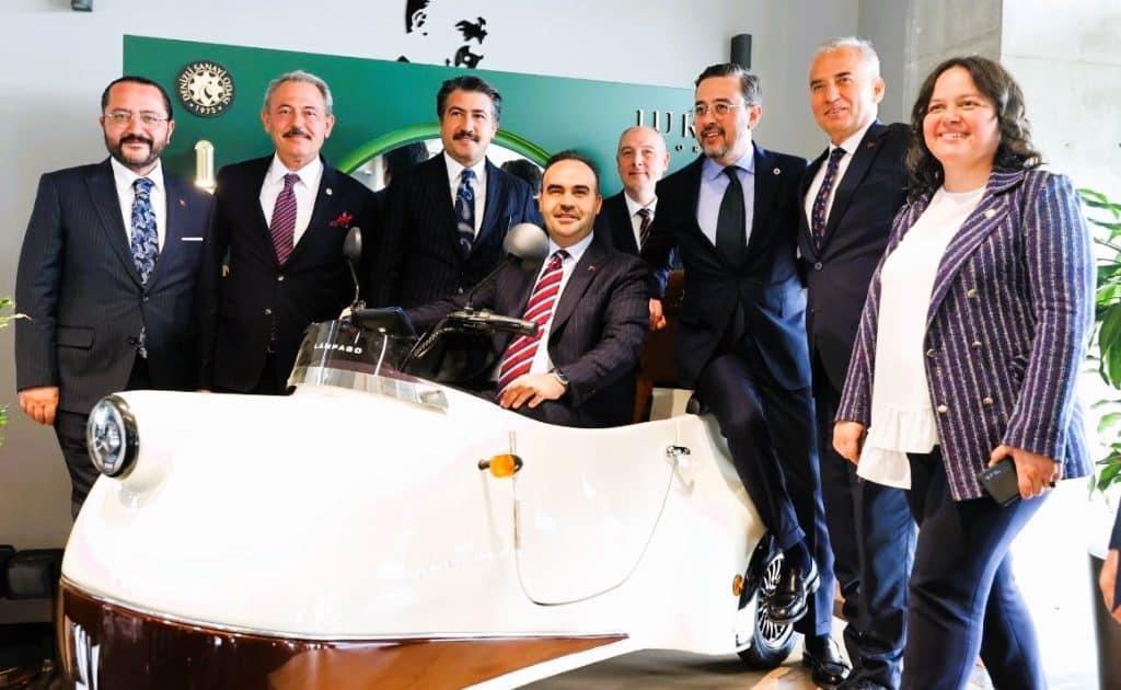 DSO; Bakan Kacır'la Değerlendirme Toplantısı Gerçekleştirdi...