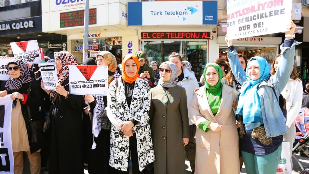 Davutoğlu, Başkan Adayı Ün’le Birlikte Denizlililerle Buluştu…