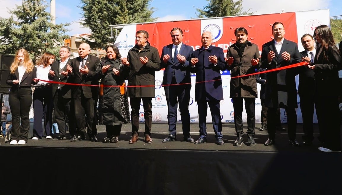 Tavas Belediyesi, Gençlik Merkezi Ve Kültür-Sanat Evi’ni Coşkuyla Açtı…