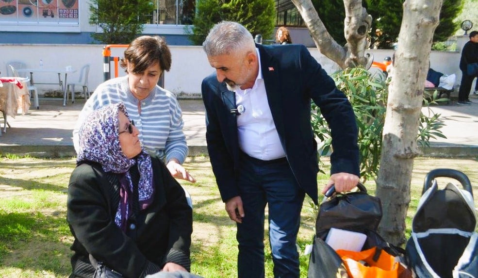 Berberoğlu, 8 Mart Dünya Kadınlar Gününü Eşiyle Birlikte Kutladı...