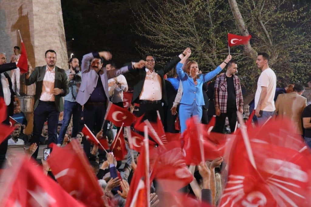 31 Mart Mahalli İdareler Genel Seçimlerinin kesin olmayan sonuçlarına göre, Denizli'de kesin olmayan ilk sonuçlara göre CHP’li Merkezefendi Belediye Başkanı ve Belediye Başkan Adayı Şeniz Doğan ile Pamukkale Belediye Başkan Adayı Ali Rıza Ertemur yarışı önde götürüyor.