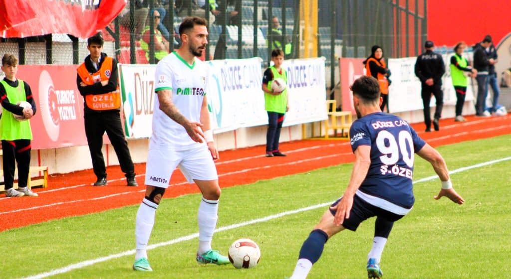 Denizlispor, Düzcespor'a 3-0 Yenildi...