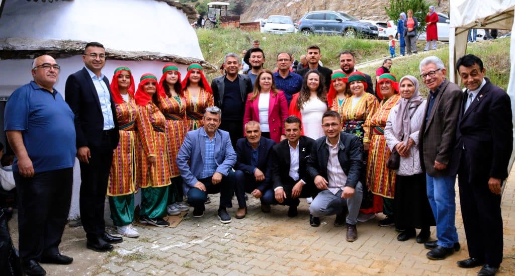 Çal’da Hıdırellez Şenlikleri, Vatandaşların Yoğun İlgisi ve Coşkusuyla Kutlandı…