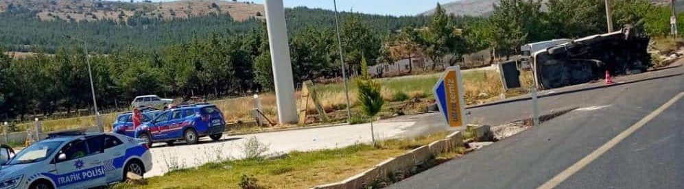 Denizli'de Servis Aracı Devrildi; Çok Sayıda Yaralı Var...
