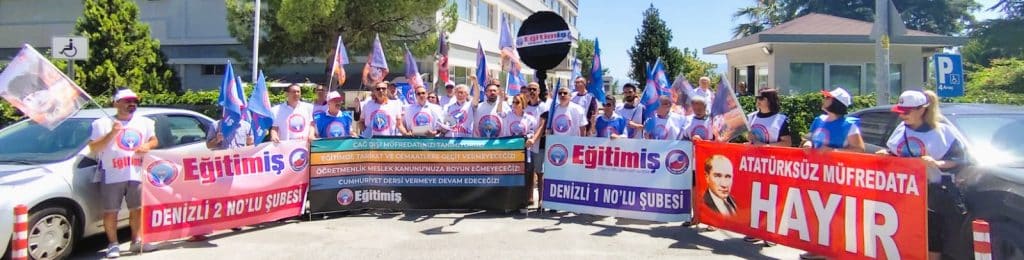 Denizli Eğitim-İş Sendikası Üyesi Öğretmenler, Yeni Meslek Kanununu Protesto Ettiler...
