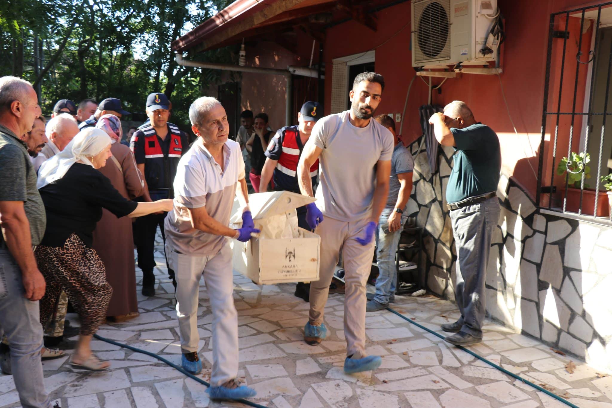 Denizli’de 15 Yaşındaki Çocuk, Tüfekle Vurulmuş Halde Bulundu… 