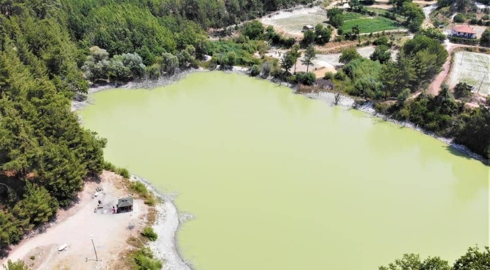 Denizli Kolak Gölü Kurudu, Balıklar Tek Tek Toplandı... 