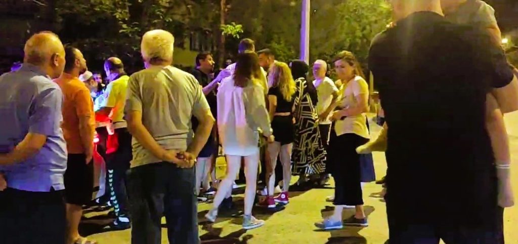 Tehlikeli Kavşakta Yine Kaza Vatandaşlar Önem İstiyor... 