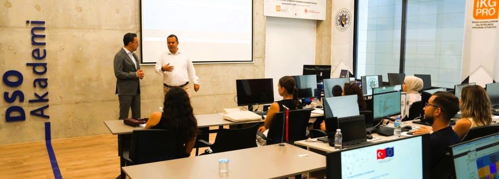 Denizli'nin İhracatçı Firmalarına, DSO Akademi Tarafından Dış Ticaret Eğitimi Verildi...