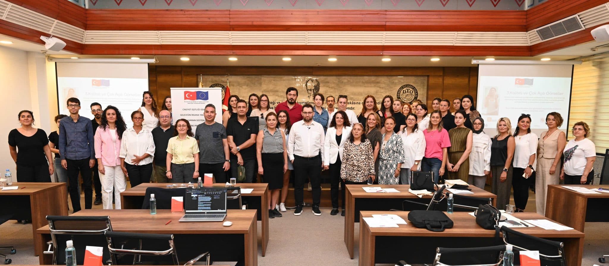 Denizli’de Girişimci Kadınlar E-Ticaretle Güçleniyor…