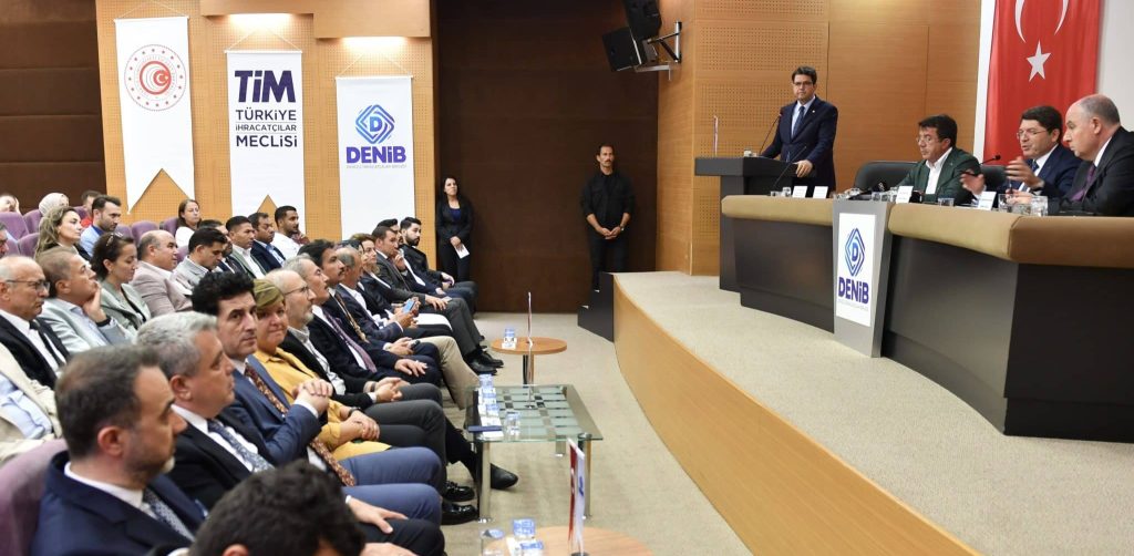 Adalet Bakanı Tunç, Denizli İş Dünyası ile Bir Araya Geldi...