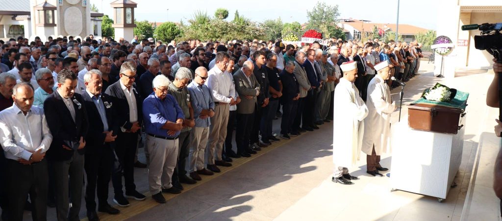 Denizli OSB Başkanı Uslu, Son Yolculuğuna Uğurlandı... 