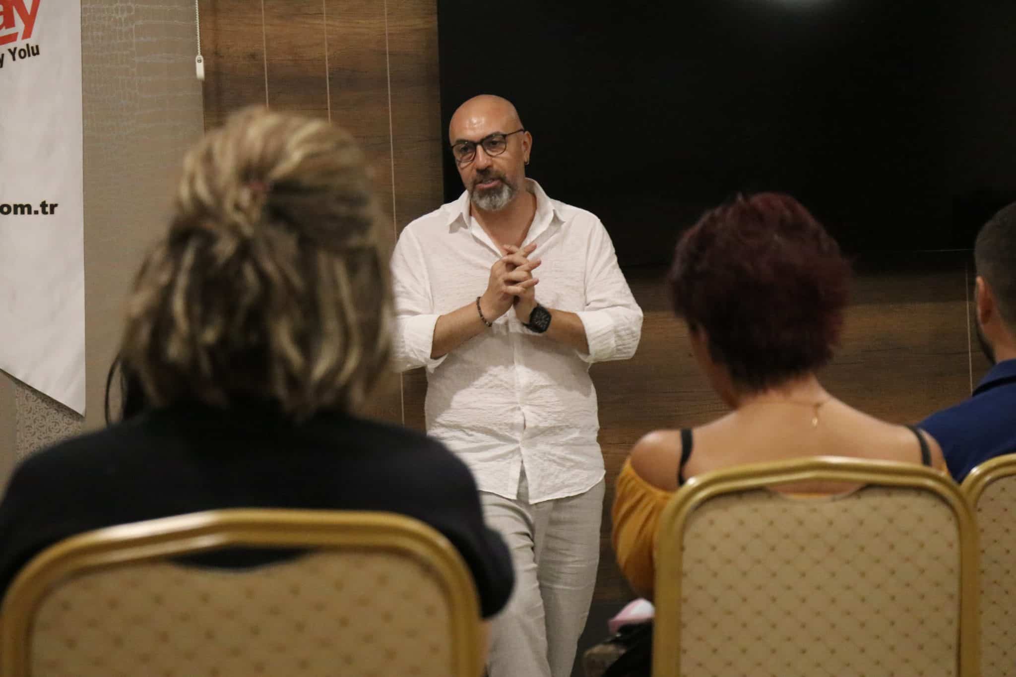 Sigarayı Elden Değil Beyinden Silen Yöntem Denizli’de Uygulanmaya Başlandı…