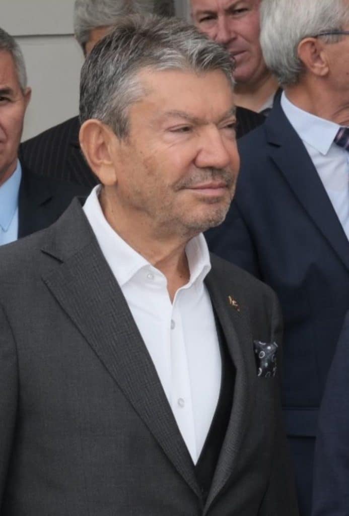 DENİZLİ ORGANİZE SANAYİ BÖLGESİ YÖNETİM KURULU BAŞKANI M. ABDÜLKADİR USLU'NUN VEFATININ ARDINDAN GERÇEKLEŞTİRİLEN YÖNETİM KURULU TOPLANTISI İLE BİRLİKTE BAŞKANLIK GÖREVİNE DERYA BALTALI SEÇİLDİ.