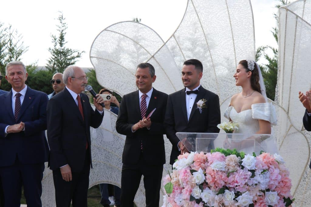 Kılıçdaroğlu ve Özel, Karaca'nın Oğlunun Nikahı İçin Denizli'deydi...