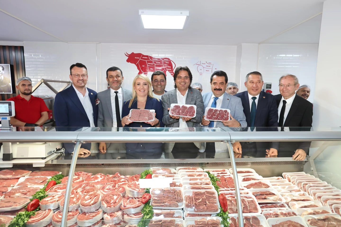 Merkezefendi Halk Et, Süt ve Ekmek Projeleriyle Türkiye’de Bir İlk… 