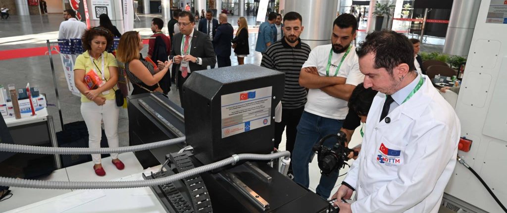 Denizli Teknik Tekstil Merkezi İzmir’de Yoğun İlgi Gördü...